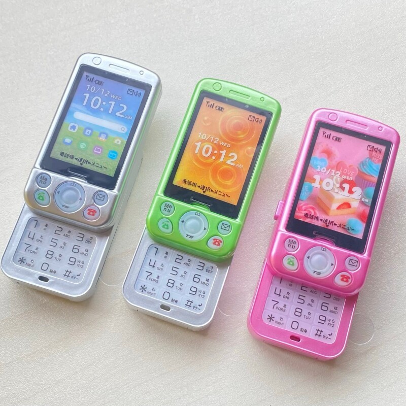 ألعاب سبيريتس الأصلية الجديدة  - مراجعة Retro Gaming Phone وسعره